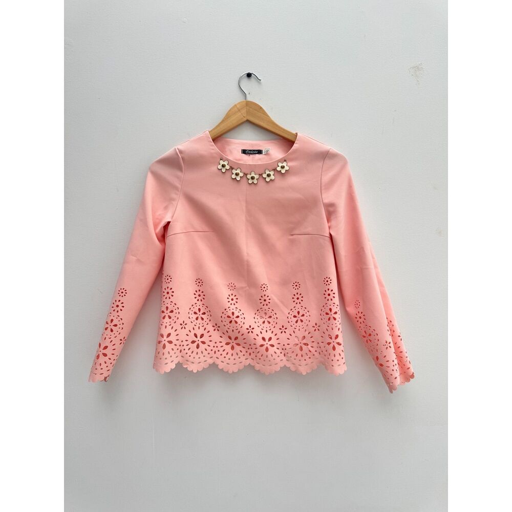 Pink Laser Cut Hem Blouse with Daisy Flower Necklace Detail Sz S
